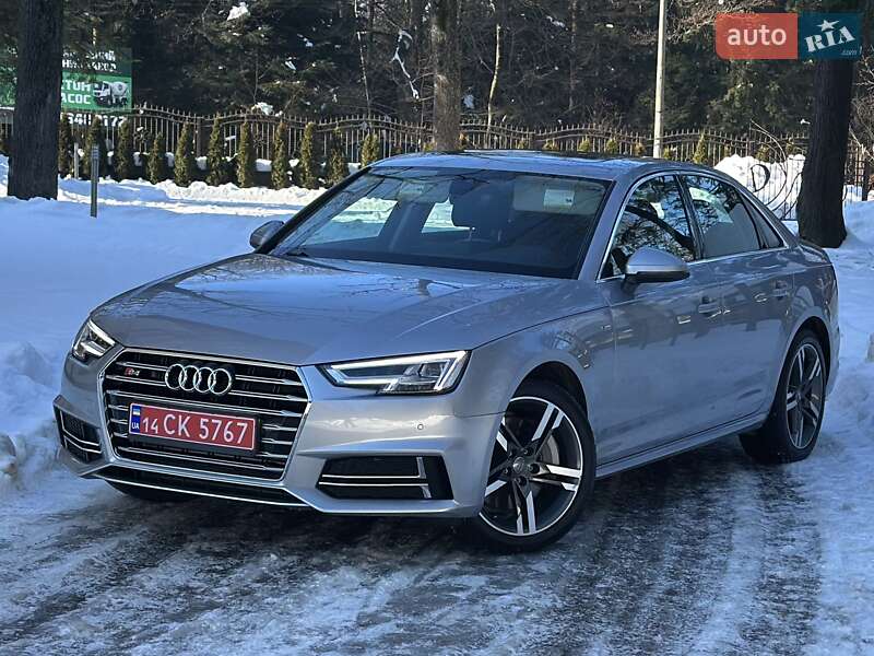 Седан Audi A4 2017 в Дрогобичі