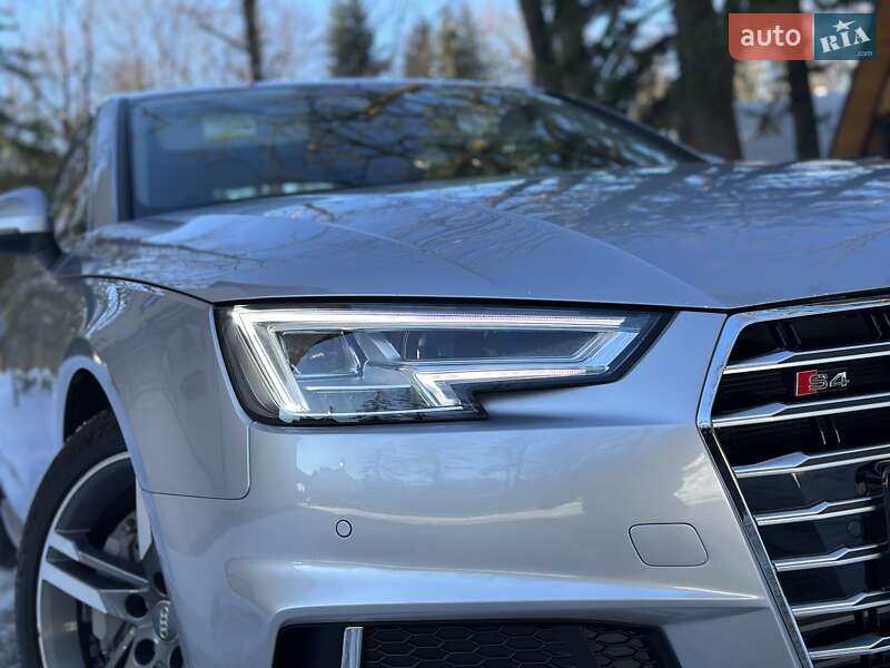 Седан Audi A4 2017 в Дрогобичі