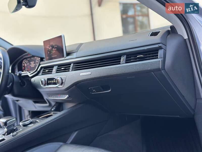 Седан Audi A4 2017 в Дрогобичі