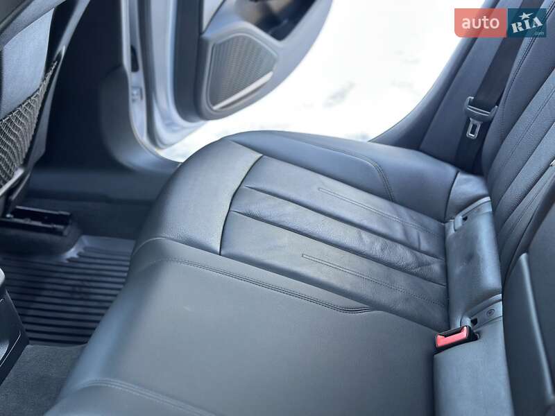 Седан Audi A4 2017 в Дрогобичі