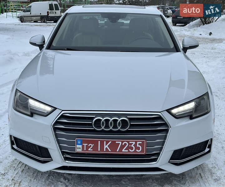 Седан Audi A4 2018 в Рівному