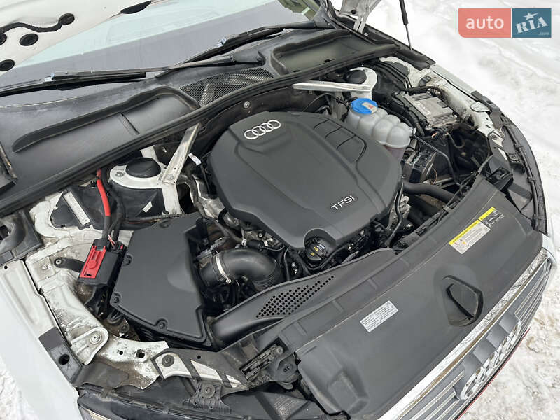 Седан Audi A4 2018 в Рівному