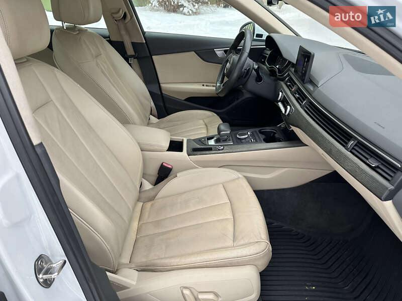 Седан Audi A4 2018 в Рівному