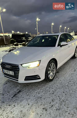 Седан Audi A4 2016 в Хусті