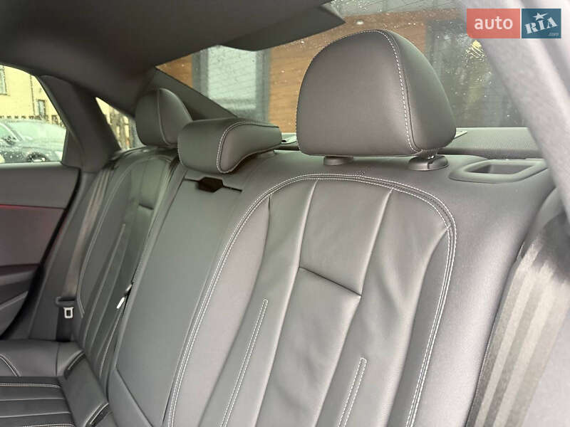 Седан Audi A4 2023 в Стрию фото 53 Седан Audi A4 2023 в Стрию