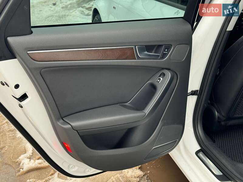 Седан Audi A4 2014 в Вінниці