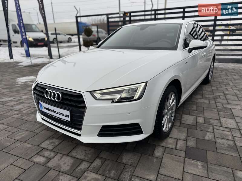 Седан Audi A4 2020 в Рівному