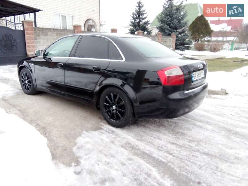 Седан Audi A4 2003 в Вараші фото Седан Audi A4 2003 в Вараші