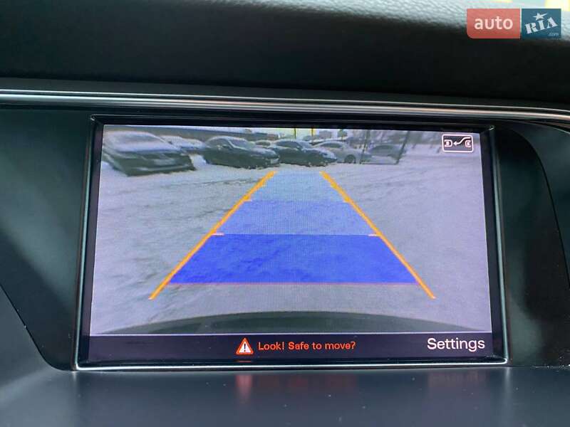 Седан Audi A4 2015 в Хмельницком