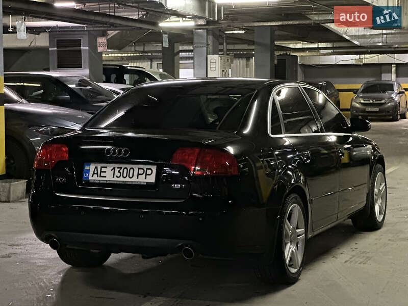 Седан Audi A4 2005 в Днепре