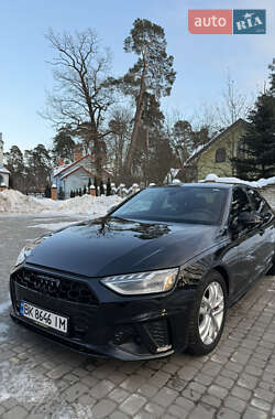Седан Audi A4 2022 в Львове