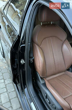 Седан Audi A4 2022 в Львове