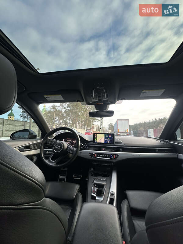 Седан Audi A4 2018 в Львові