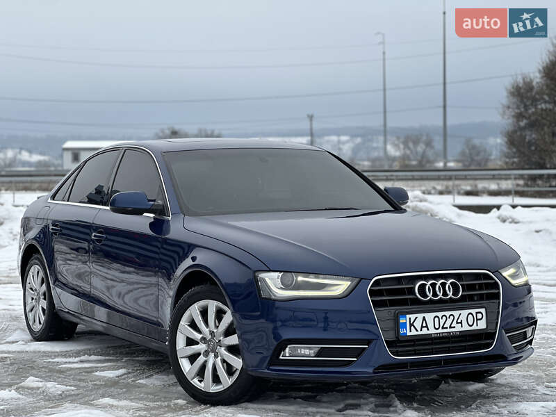 Седан Audi A4 2013 в Киеве