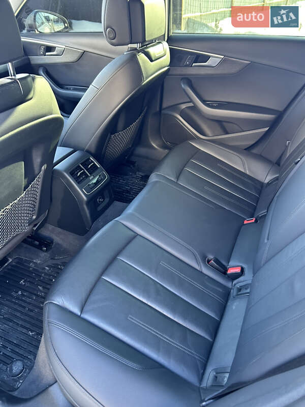 Седан Audi A4 2019 в Києві