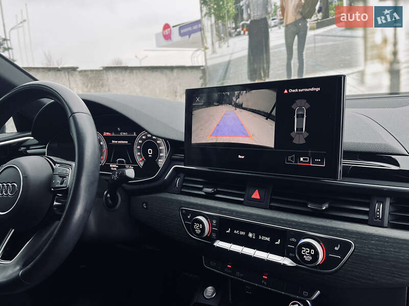 Седан Audi A4 2019 в Одесі
