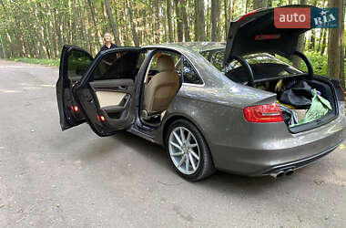 Седан Audi A4 2014 в Бердичеве