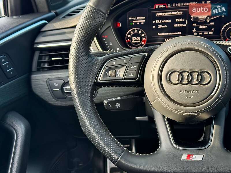 Седан Audi A4 2018 в Києві