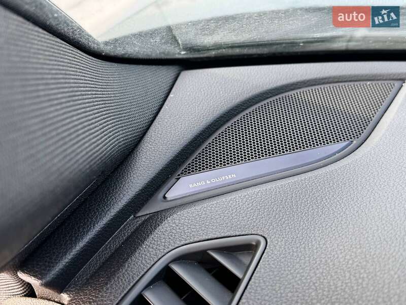 Седан Audi A4 2018 в Києві