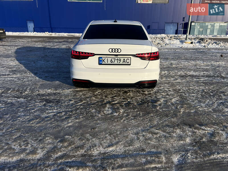 Седан Audi A4 2021 в Виннице