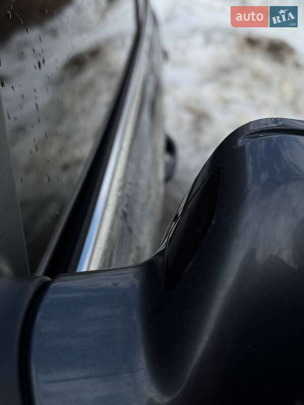 Седан Audi A4 2014 в Львове