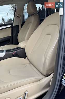 Седан Audi A4 2012 в Львове