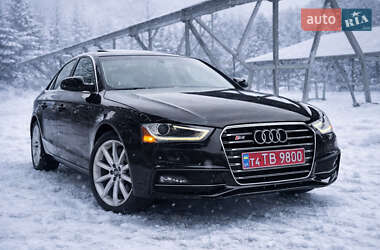 Седан Audi A4 2013 в Львові