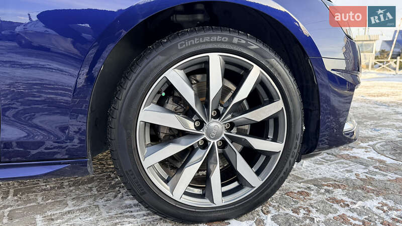 Седан Audi A4 2020 в Дніпрі