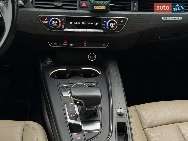 Седан Audi A4 2016 в Киеве