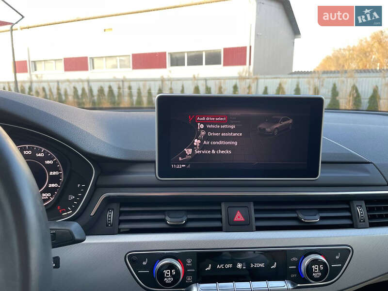 Седан Audi A4 2017 в Луцьку