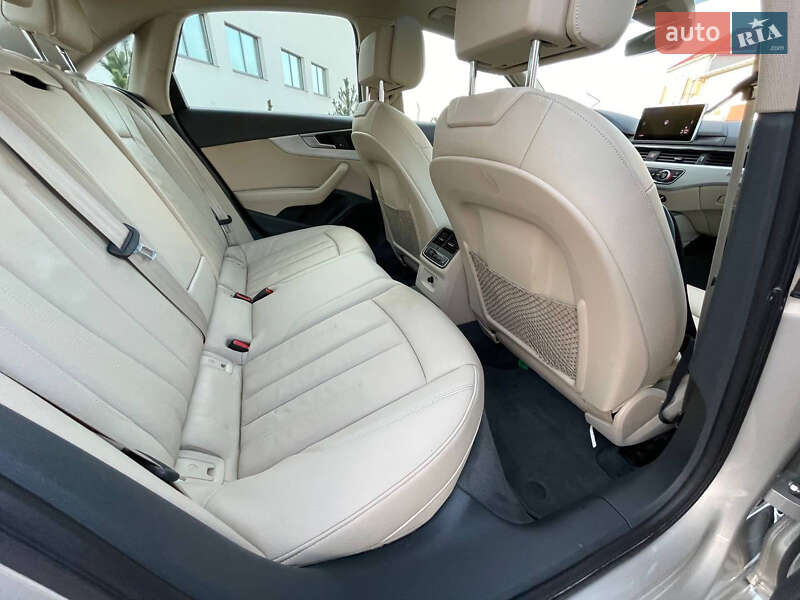 Седан Audi A4 2017 в Луцьку