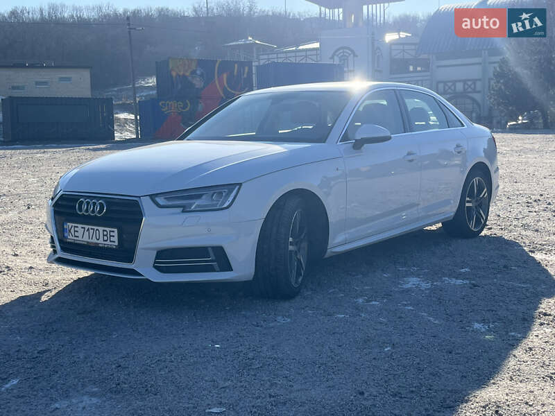 Седан Audi A4 2017 в Днепре
