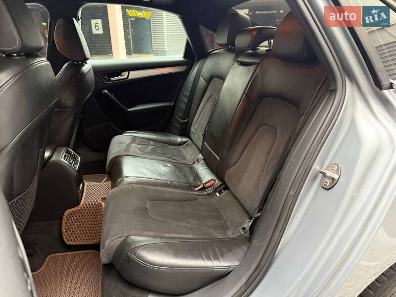 Седан Audi A4 2011 в Києві
