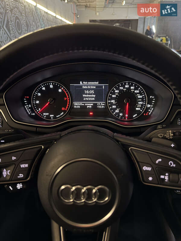 Седан Audi A4 2017 в Одессе