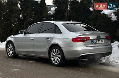 Седан Audi A4 2013 в Львове