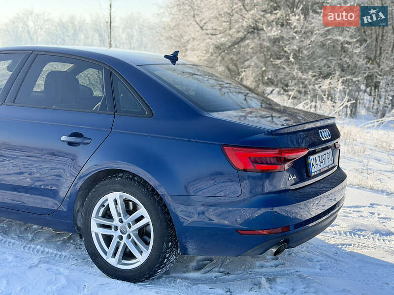 Седан Audi A4 2016 в Харкові