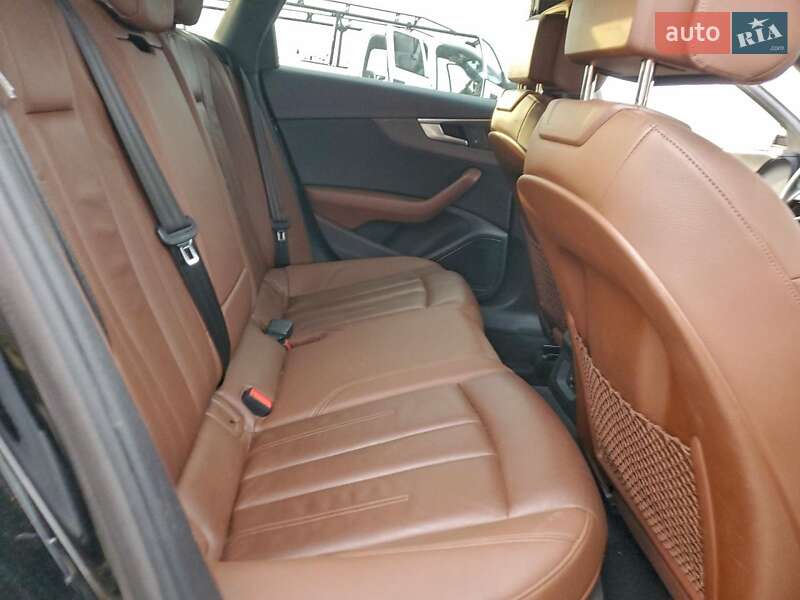 Седан Audi A4 2017 в Львові