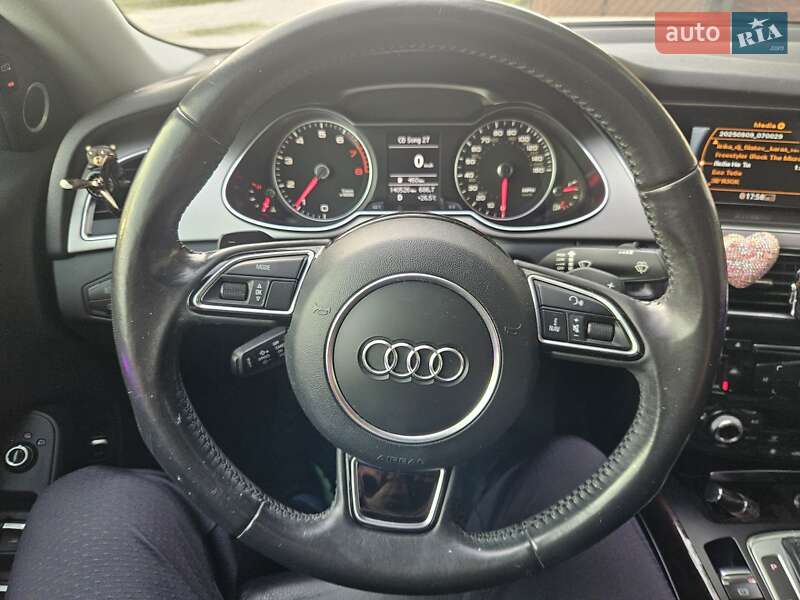 Седан Audi A4 2014 в Днепре