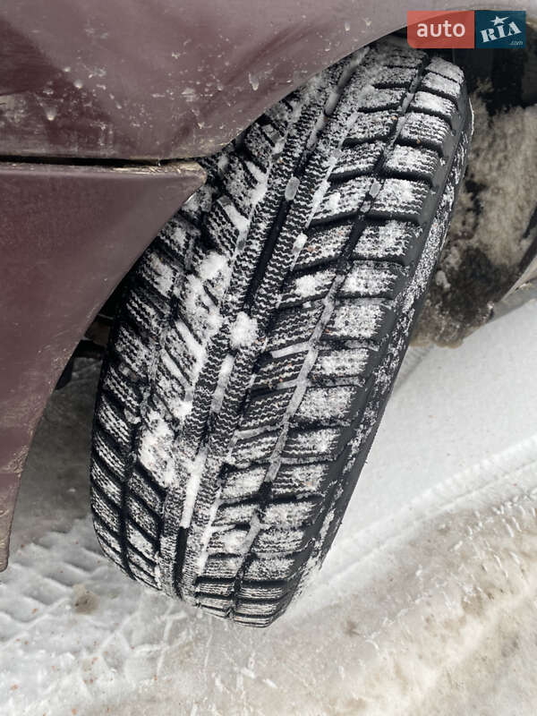 Седан Audi A4 1996 в Ровно