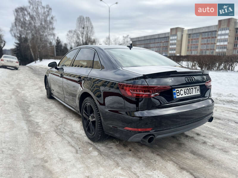 Седан Audi A4 2017 в Львове