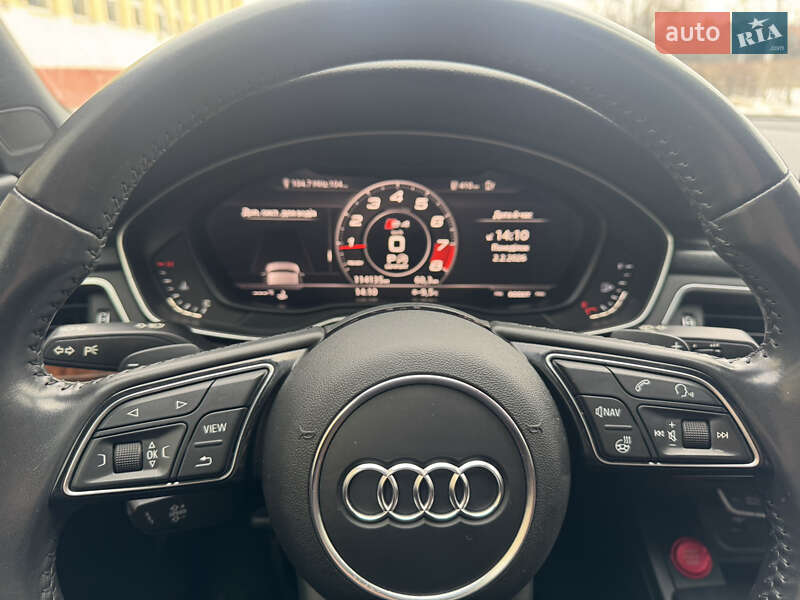Седан Audi A4 2017 в Львове