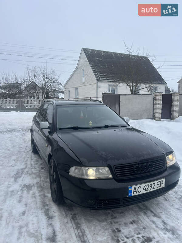 Універсал Audi A4 1997 в Ратному
