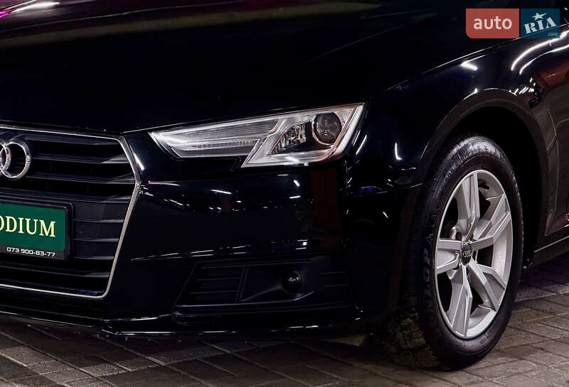 Универсал Audi A4 2017 в Киеве