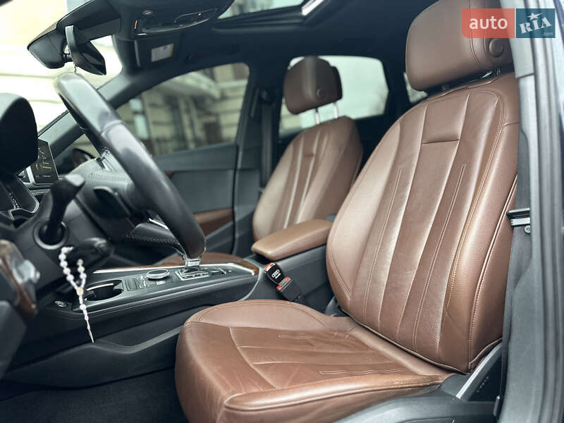 Седан Audi A4 2018 в Шептицькому