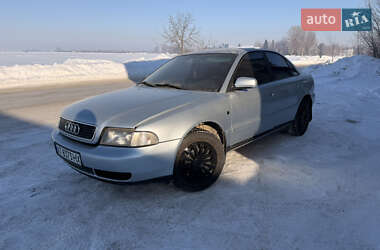 Седан Audi A4 1998 в Красилові