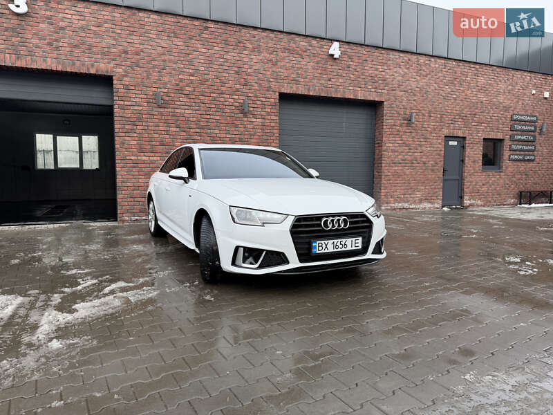 Седан Audi A4 2018 в Хмельницькому