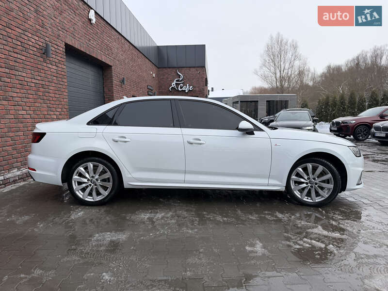 Седан Audi A4 2018 в Хмельницькому