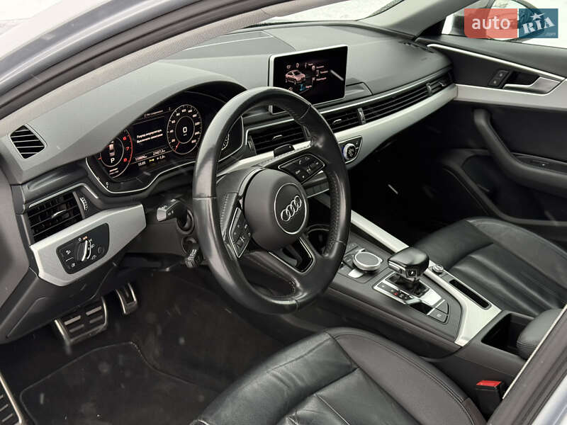 Седан Audi A4 2017 в Киеве