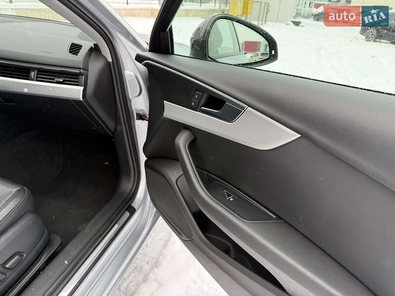 Седан Audi A4 2017 в Киеве