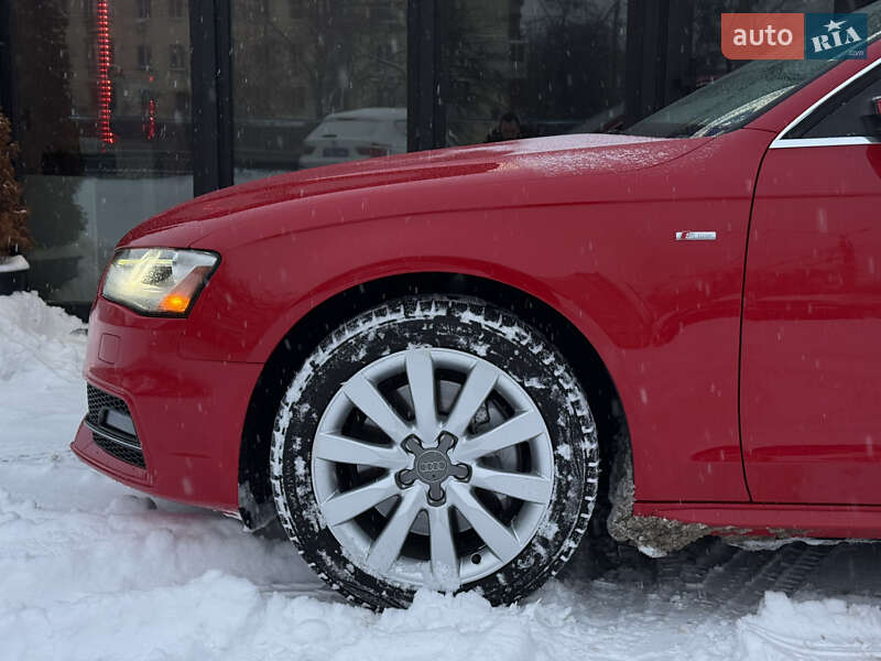 Седан Audi A4 2015 в Киеве
